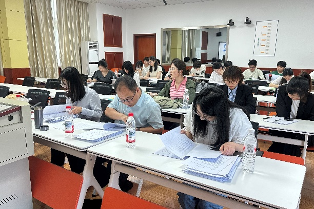 凝心聚力严把关 笃行致远启新程—yl7703永利集团（法学院）电子商务系2026届本科生毕业论文答辩圆满完成